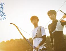 开云体育登录-东契奇只手擎天，当独行侠的剑刺穿篮网的网，马刺成为沉默的背景板