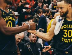 开云体育登录-湖人翻盘勇士B队，福克斯爆发神勇