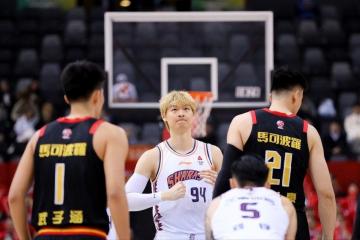 开云体育官网-深圳队轻取山东队，王哲林刷新纪录