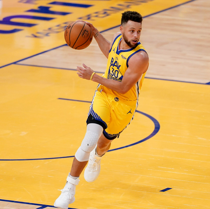 开云体育入口-勇士擒下活塞，遥遥领先西部