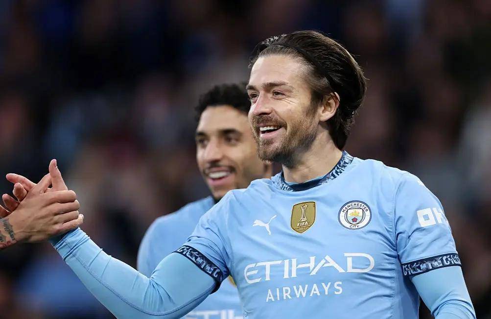 开云平台-曼城轻松战胜马赛，保持榜首位置