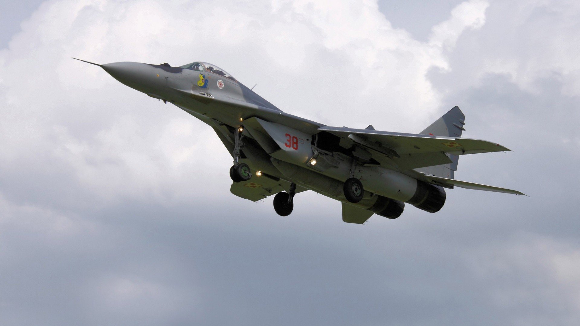 开云下载-F1年度争冠之夜,克莱里程碑闪耀,竞技激情永存