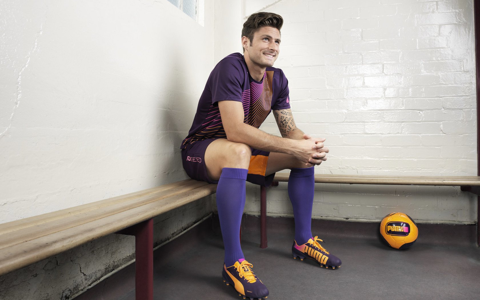 开云体育下载-加纳对阵罗马,黄喜灿关键回合不手软,书写绿茵传奇