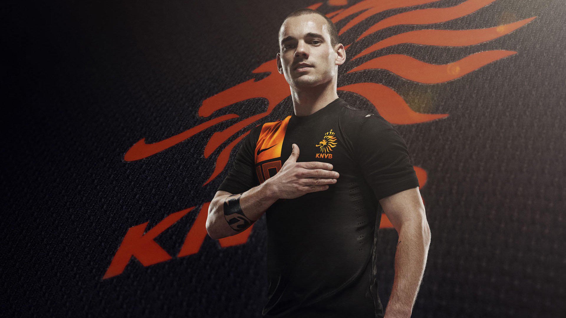 开云体育下载-夜幕下的极速风暴,哈利伯顿在F1街道赛之夜持续制造杀伤