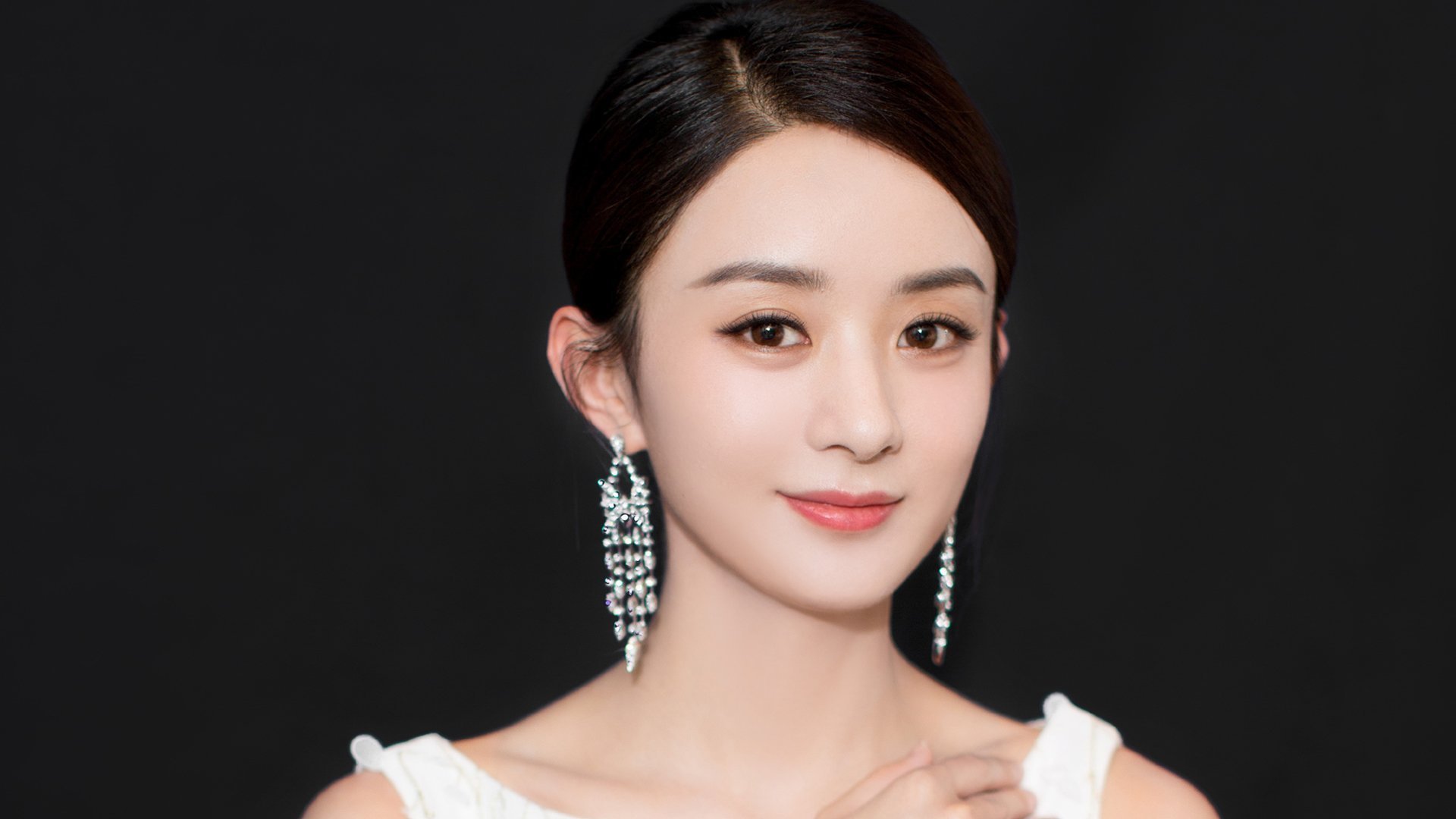 开云官网-铁血交响曲,罗德里生涯之夜铸就马竞斩落巴黎传奇