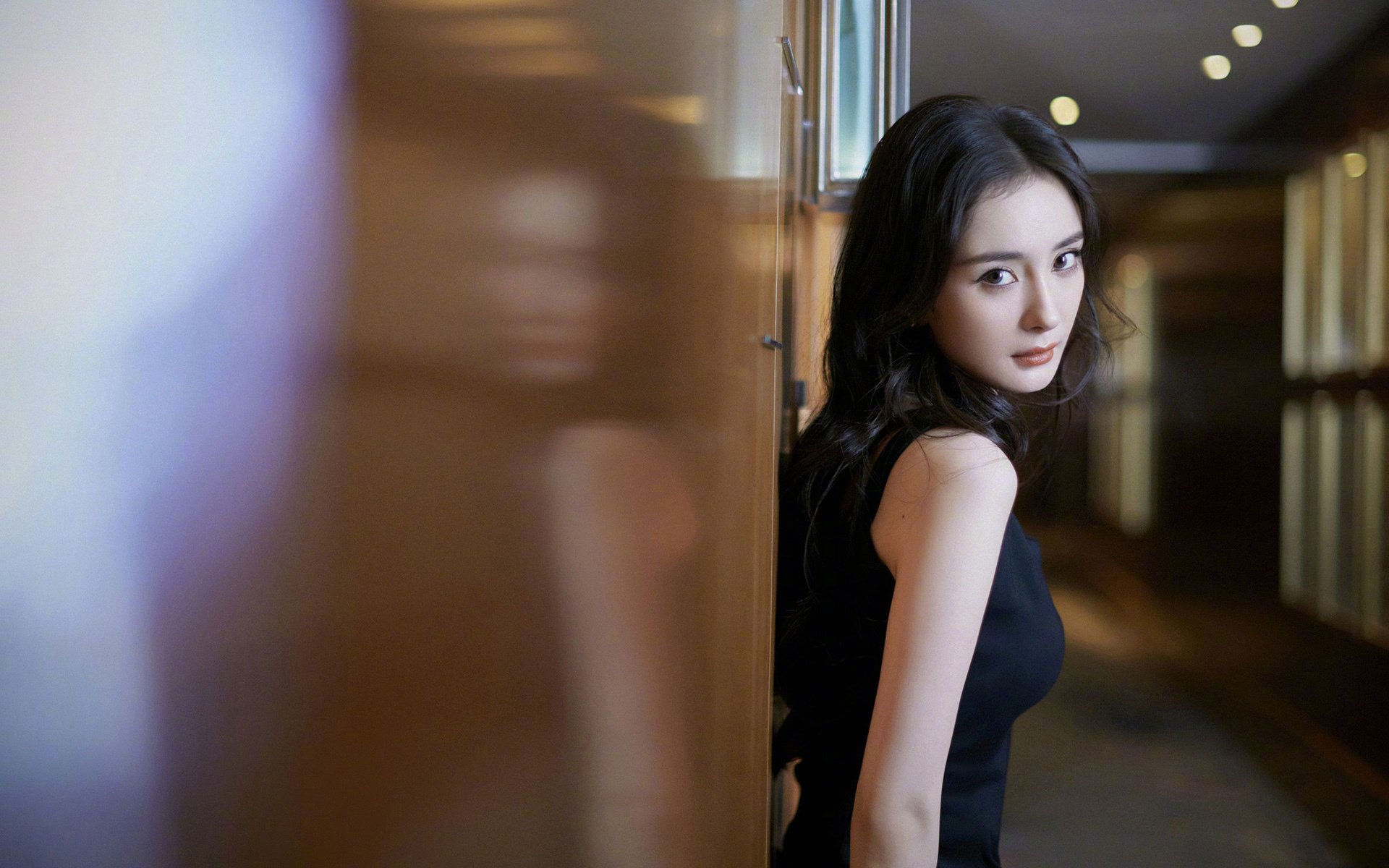 开云体育官网-篮坛神射手，足球定乾坤，2026世界杯之夜，库里关键回合不手软