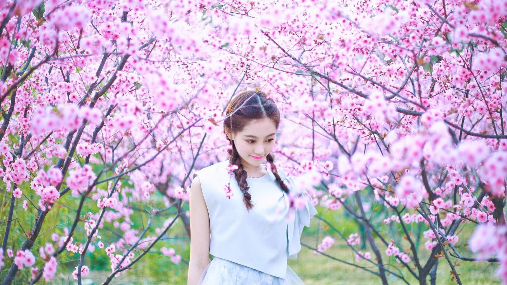 开云体育入口-暗流中的利刃，本泽马的沉默与比利亚雷亚尔的影子强压