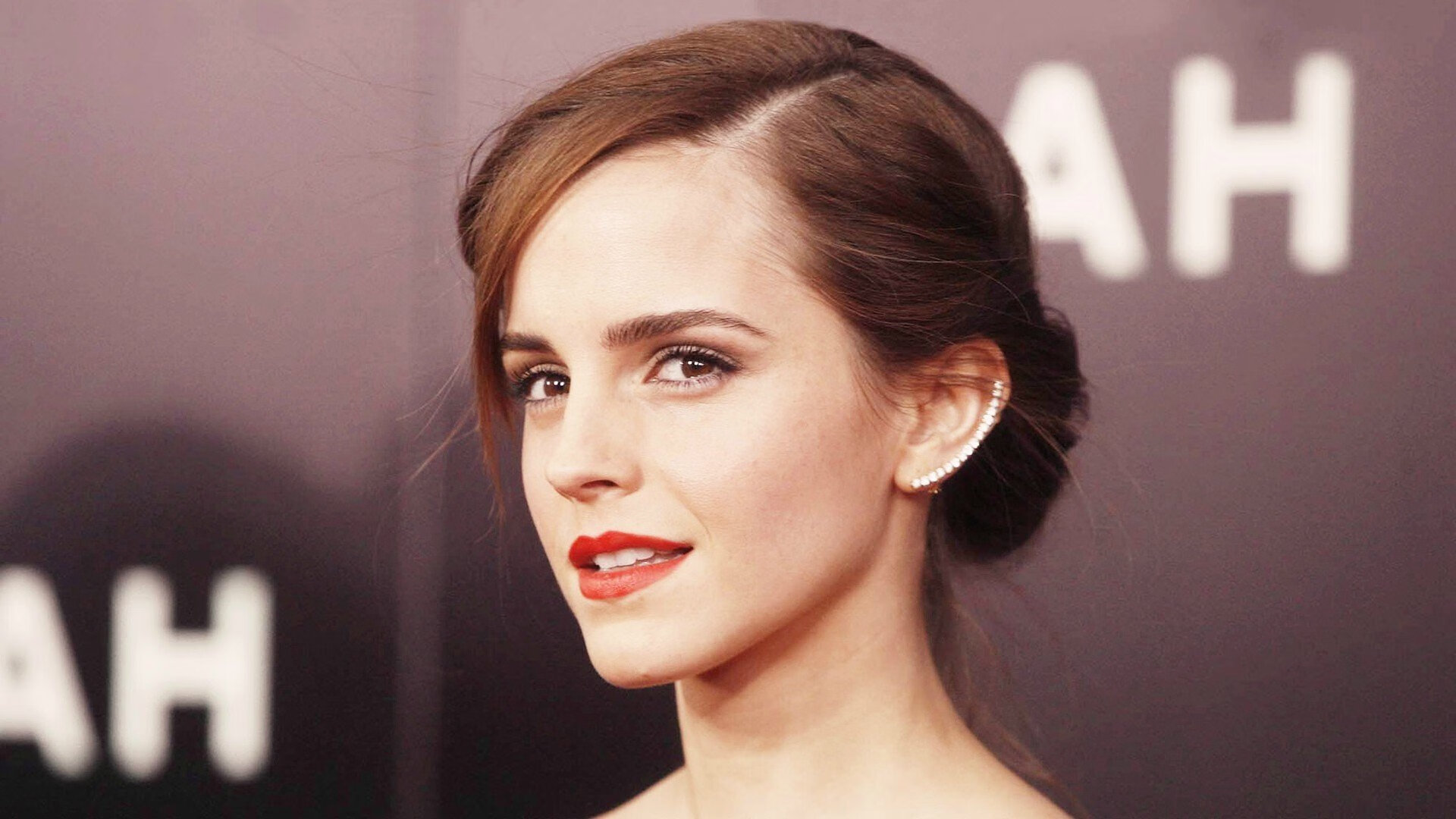 开云APP-意甲焦点战之夜，霍勒迪，那个将夜色点燃的人